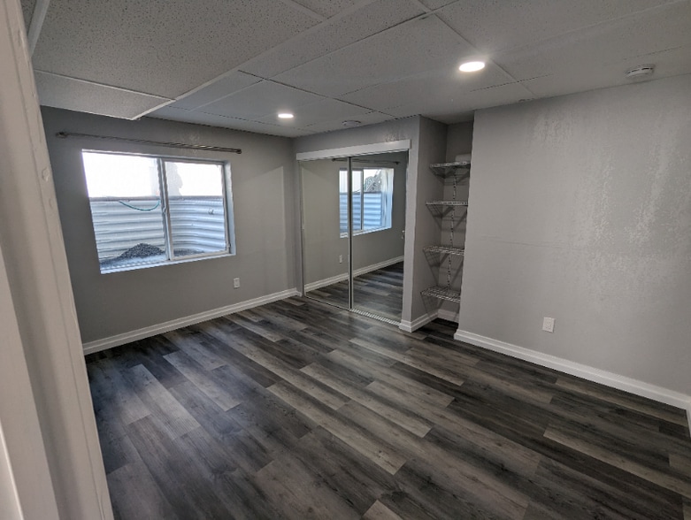 Building Photo - 114 N Desert Sage Dr