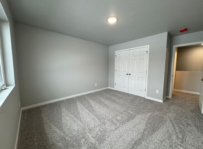 Building Photo - Welcome to Lincoln ND's newest development, Moon Ridge!