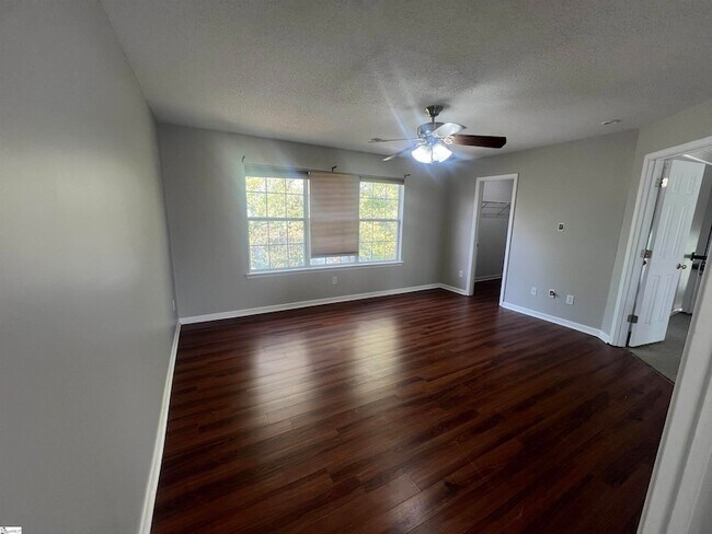 Building Photo - 522 Peach Grove Pl