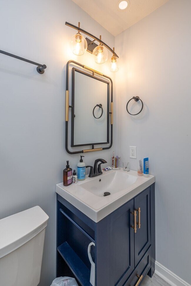 Building Photo - Gorgeous home for rent in very desirable M...