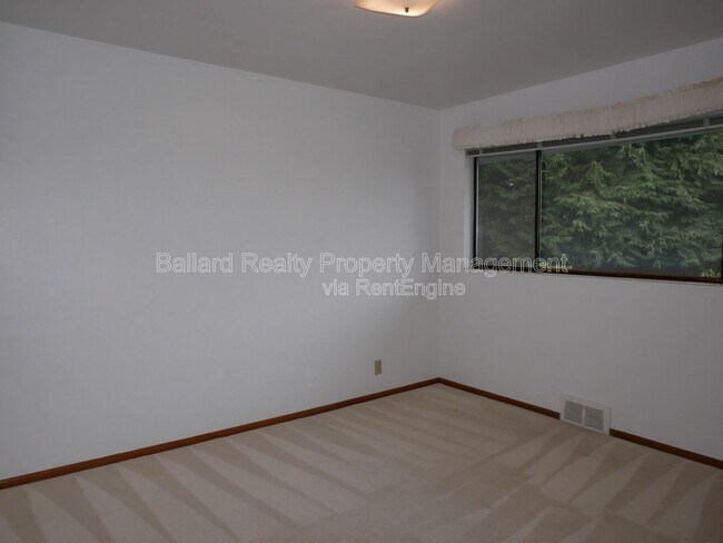 Building Photo - 8615 23rd Ave NW