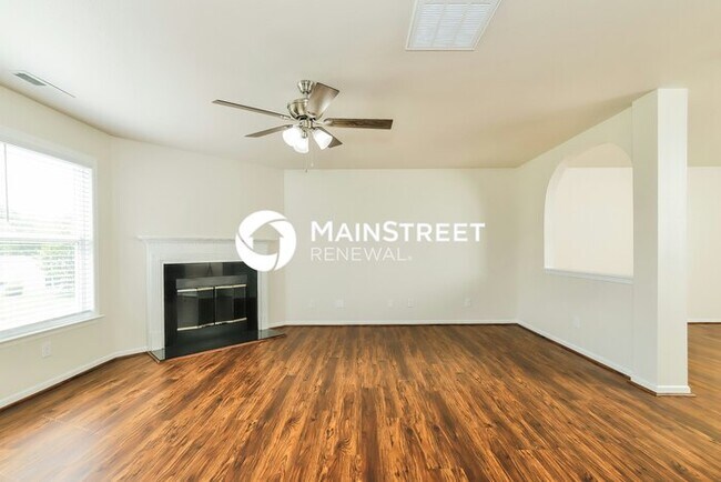 Building Photo - 3 Bedroom Pet-Friendly Home in WINSTON SAL...