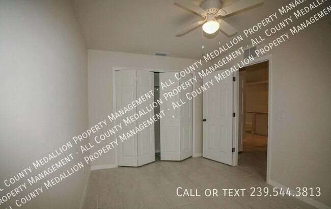Building Photo - 1309 SE 8th Pl