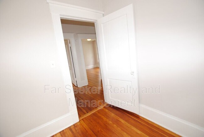 Building Photo - 1525 Osceola St