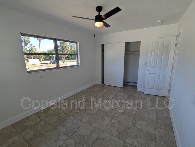 Building Photo - 4525 29th Ave S