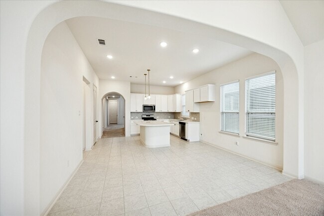 Building Photo - 6018 Bristol Spur Ln