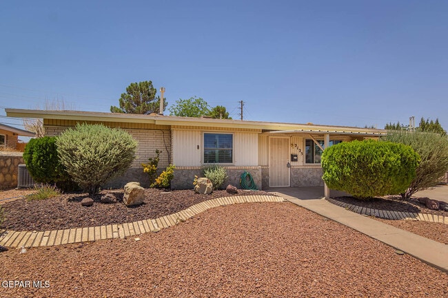 Building Photo - 2125 Pacheco Dr