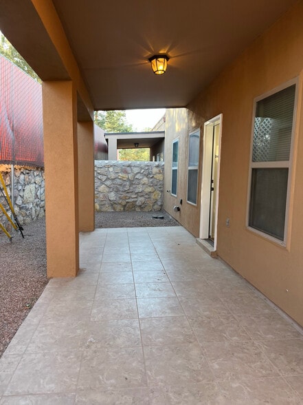 Building Photo - 500 Firstwood Pl