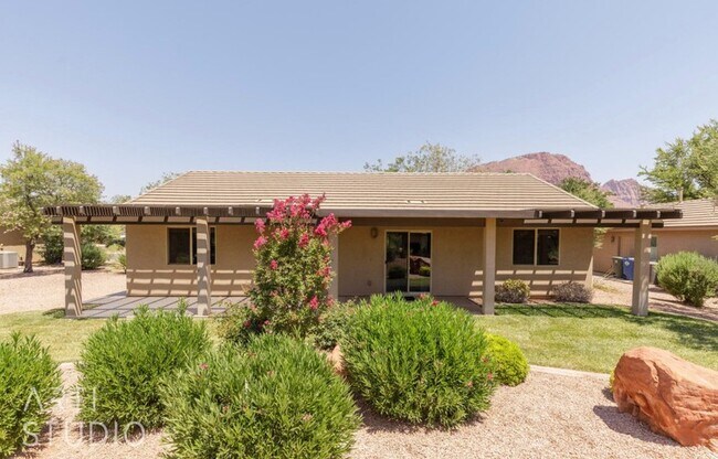 Building Photo - 357 W 225 S