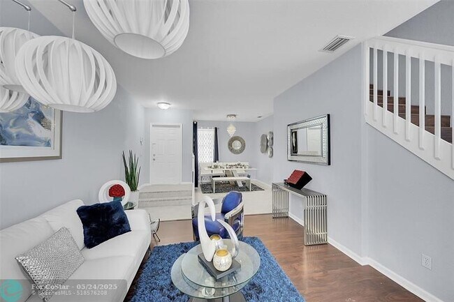 Building Photo - 5418 Sunseeker Blvd