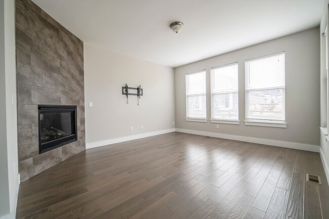 Building Photo - 8791 Culebra Ct