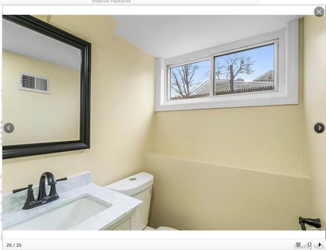 Building Photo - 92 Ruland Rd N