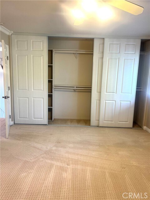 Building Photo - 5052 Hampton Ct