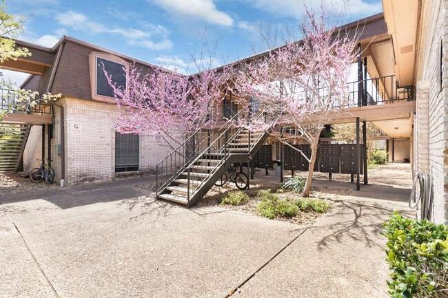 Building Photo - 7801 Shoal Creek Blvd