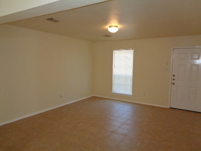 Building Photo - 1838 Strongs Ct