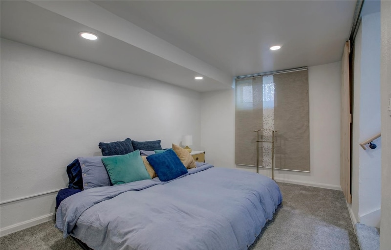 Building Photo - 2440 N Gaylord St