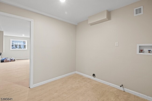 Building Photo - 26 N Burnett St