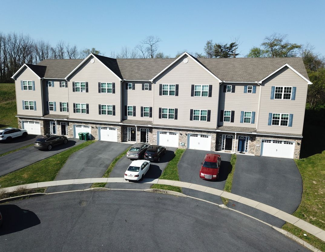 Building Photo - 2782 Monticello Ln