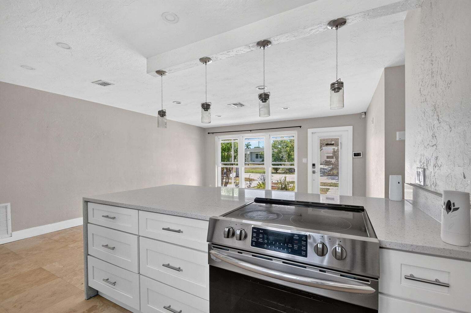 Building Photo - 907 Wright Dr