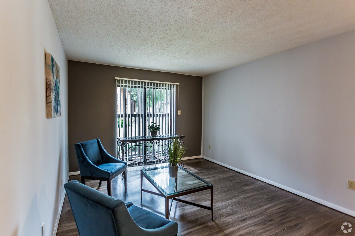 Hickory Pointe Apartments Memphis