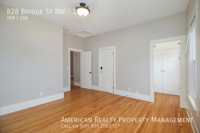 Building Photo - 828 Bridge St NW