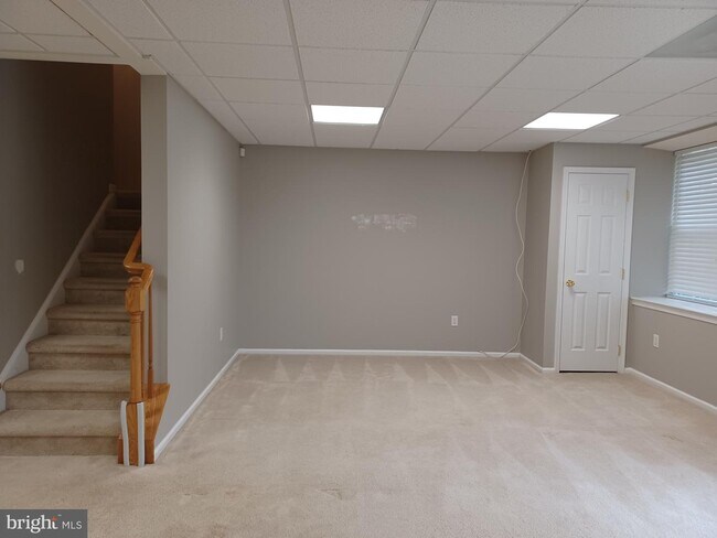 Building Photo - 197 Westbrook Dr