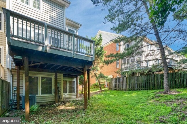 Building Photo - 9662 Potters Hill Cir