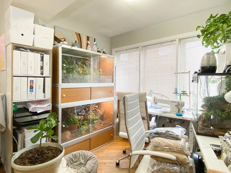 Building Photo - 1619 W Wallen Ave