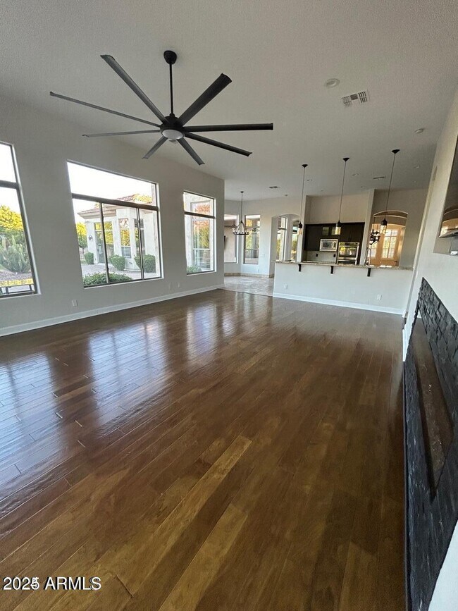 Building Photo - 3552 E Jaeger Cir