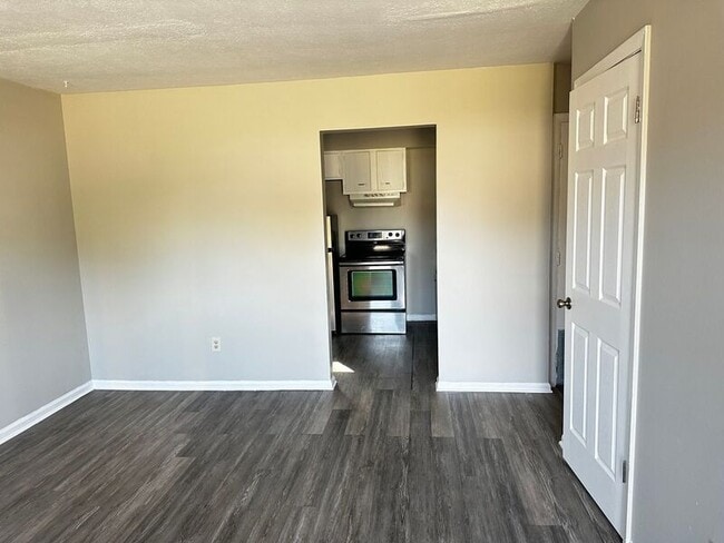 Building Photo - 3490 Trabue Rd