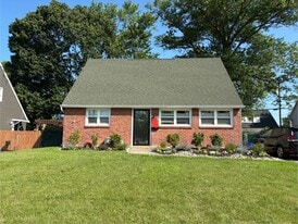 Building Photo - 2609 Armstrong Ave
