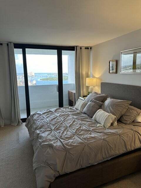 Building Photo - 5600 N Flagler Dr