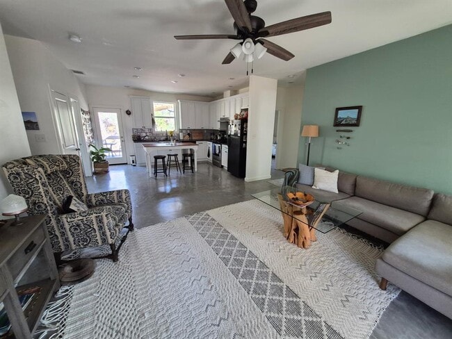 Building Photo - 107 Honopu Dr