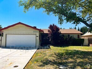 Building Photo - 320 E Granada Way