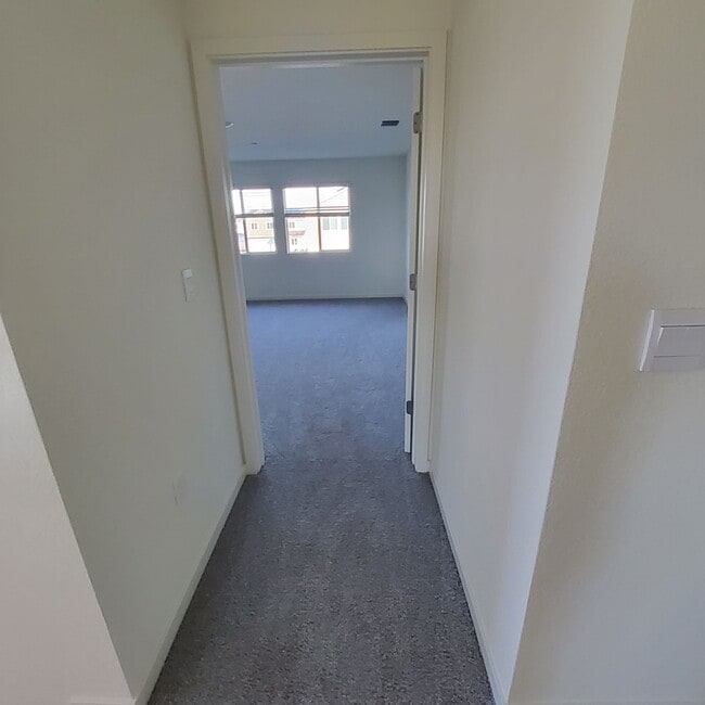 Building Photo - 2209 George Dr