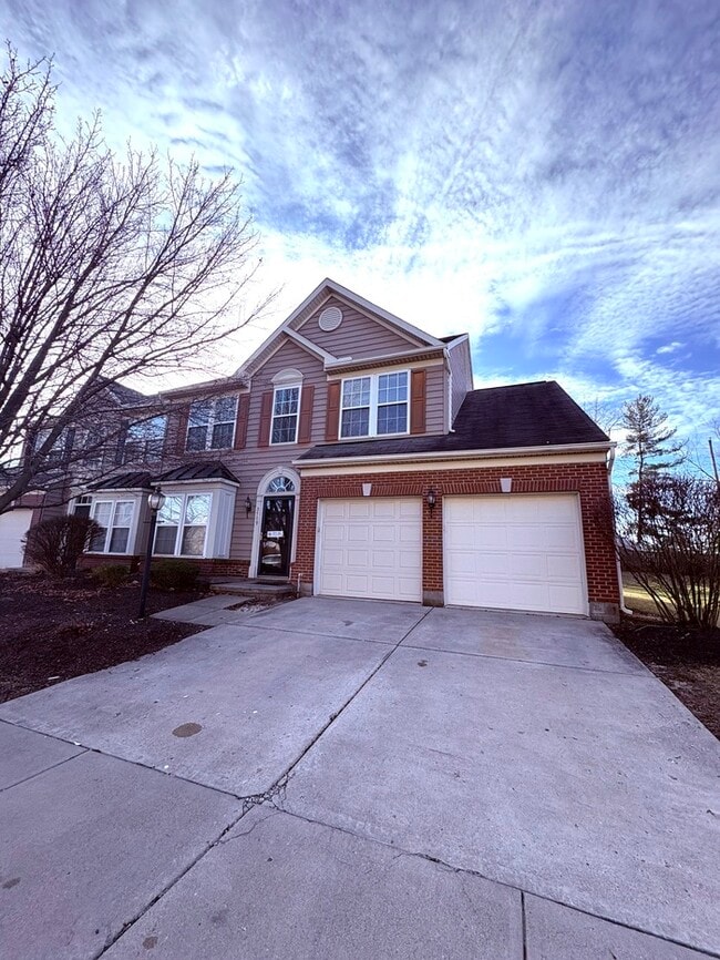 Building Photo - Charming 3 beds 2.5 baths in The Reserves of Beavercreek!