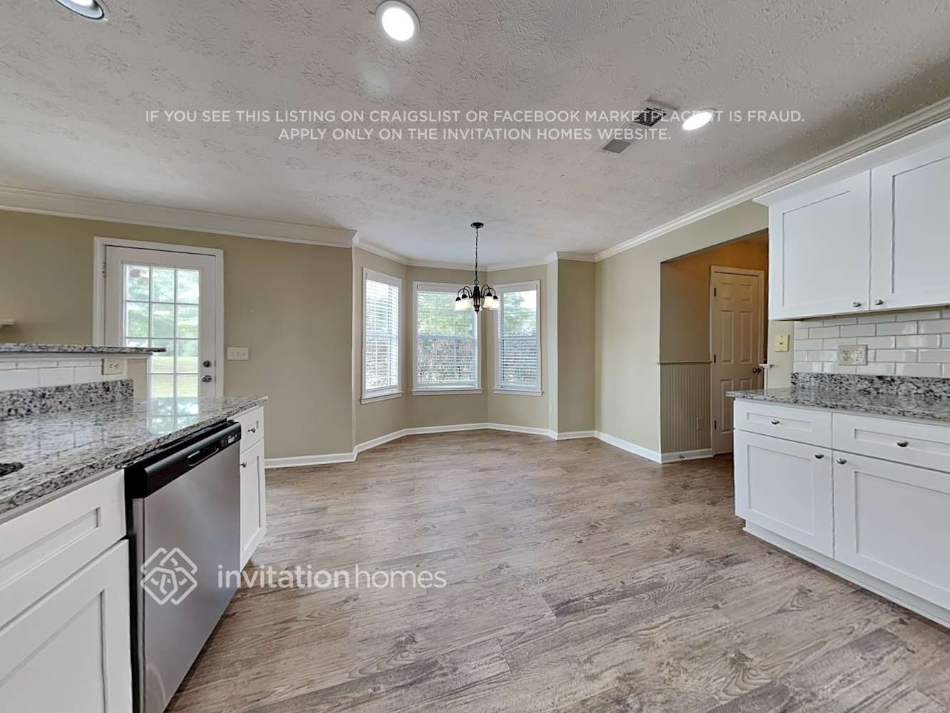 Building Photo - 3175 Gallery Walk