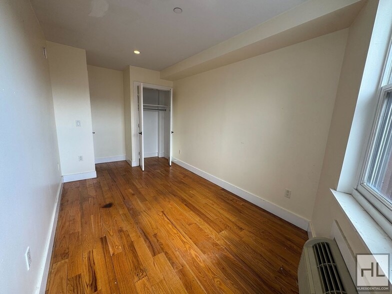 Building Photo - BROADWAY