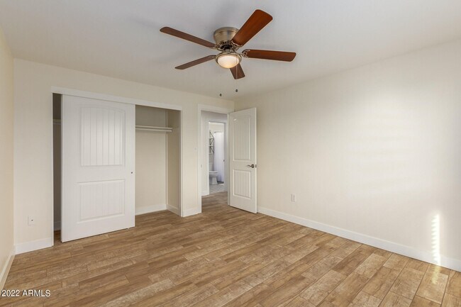 Building Photo - 13838 N 37th Way