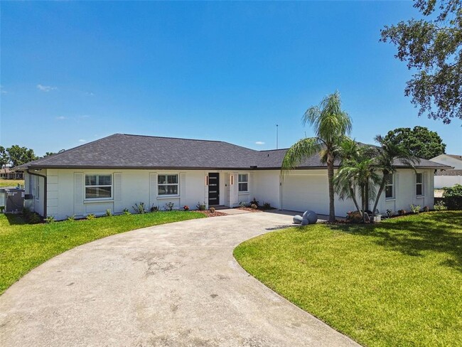 Building Photo - 3913 Fontainebleau Dr