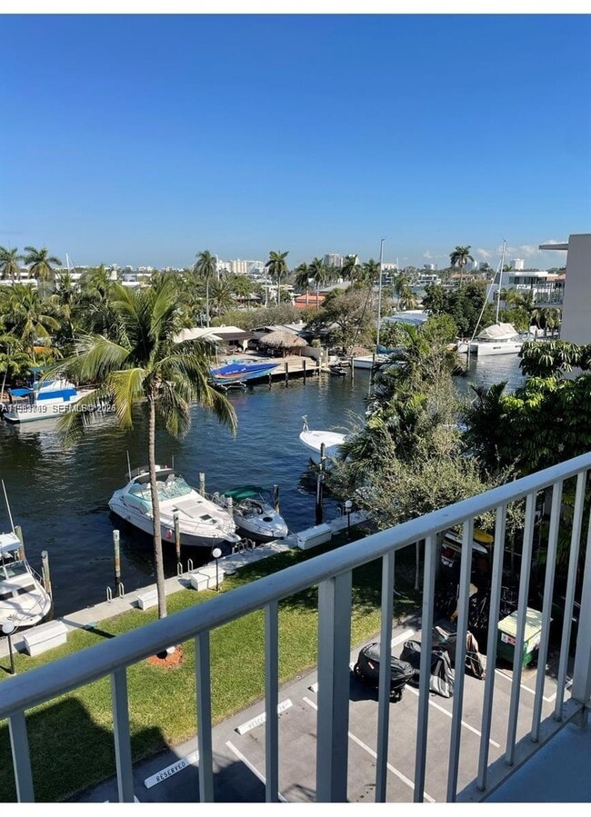 Building Photo - 1731 SE 15th St