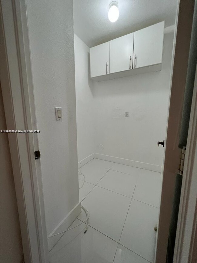 Building Photo - 11300 NW 74th Terrace