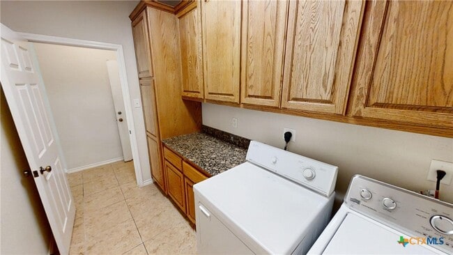 Building Photo - 309 Prospector Trl