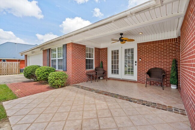 Building Photo - 3709 Seleste Dr