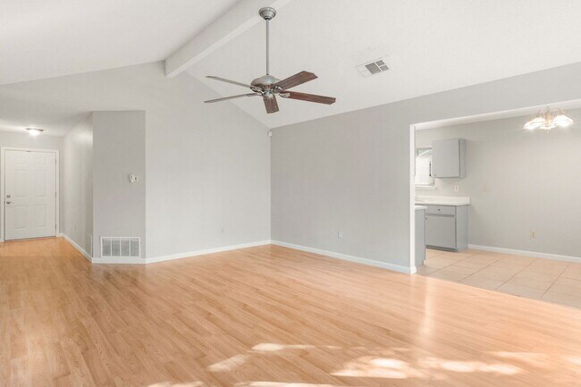 Building Photo - 11931 Rosethorn Dr