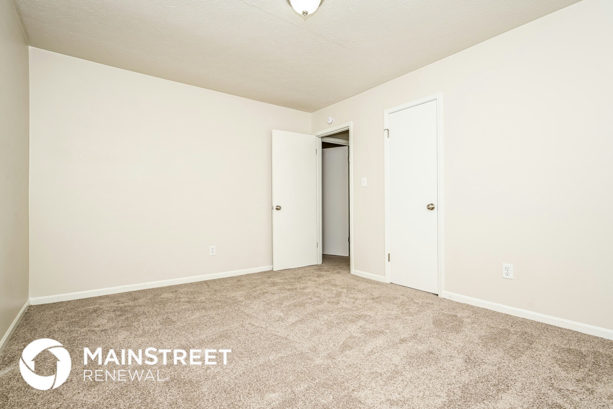 Building Photo - 5762 Northspring Dr