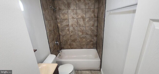 Building Photo - 7915 Eastdale Rd