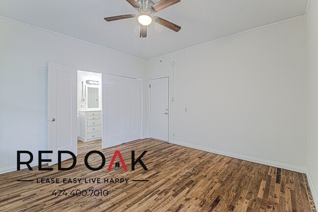 Building Photo - 836 Sanborn Ave