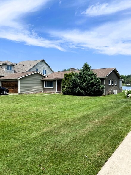 Front of house - 1611 Ludean Dr