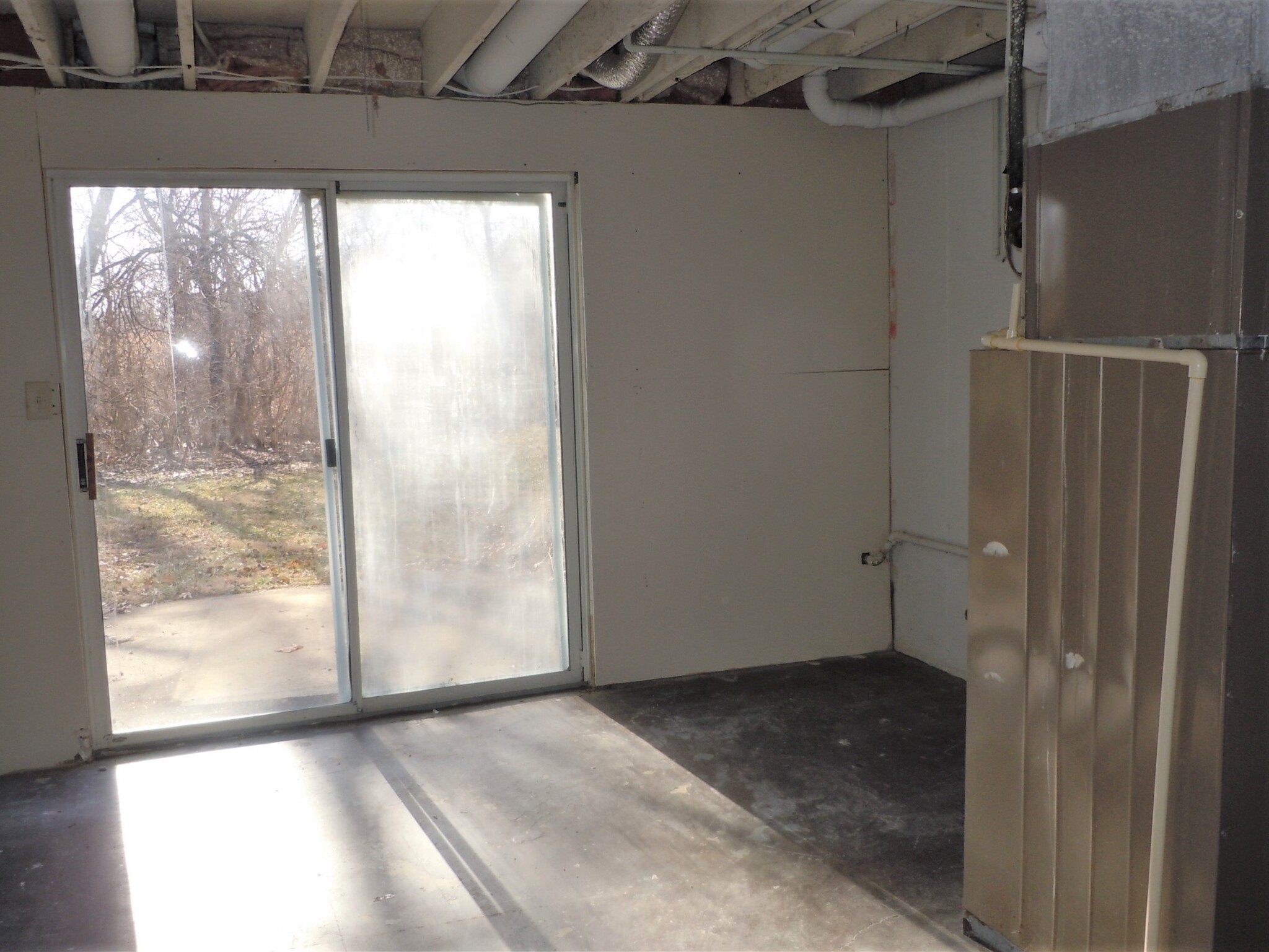 Building Photo - 10 Cougar Dr